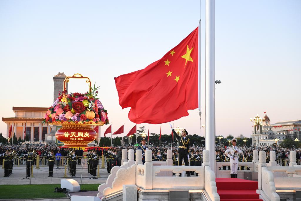 新华鲜报丨圆满完成！首颗可重复使用返回式卫星上天入地干了啥