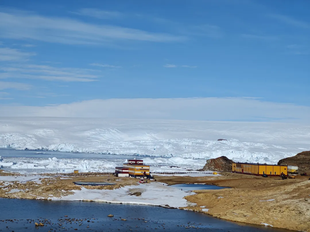 新华社消息丨南极中山国家大气本底站正式业务运行