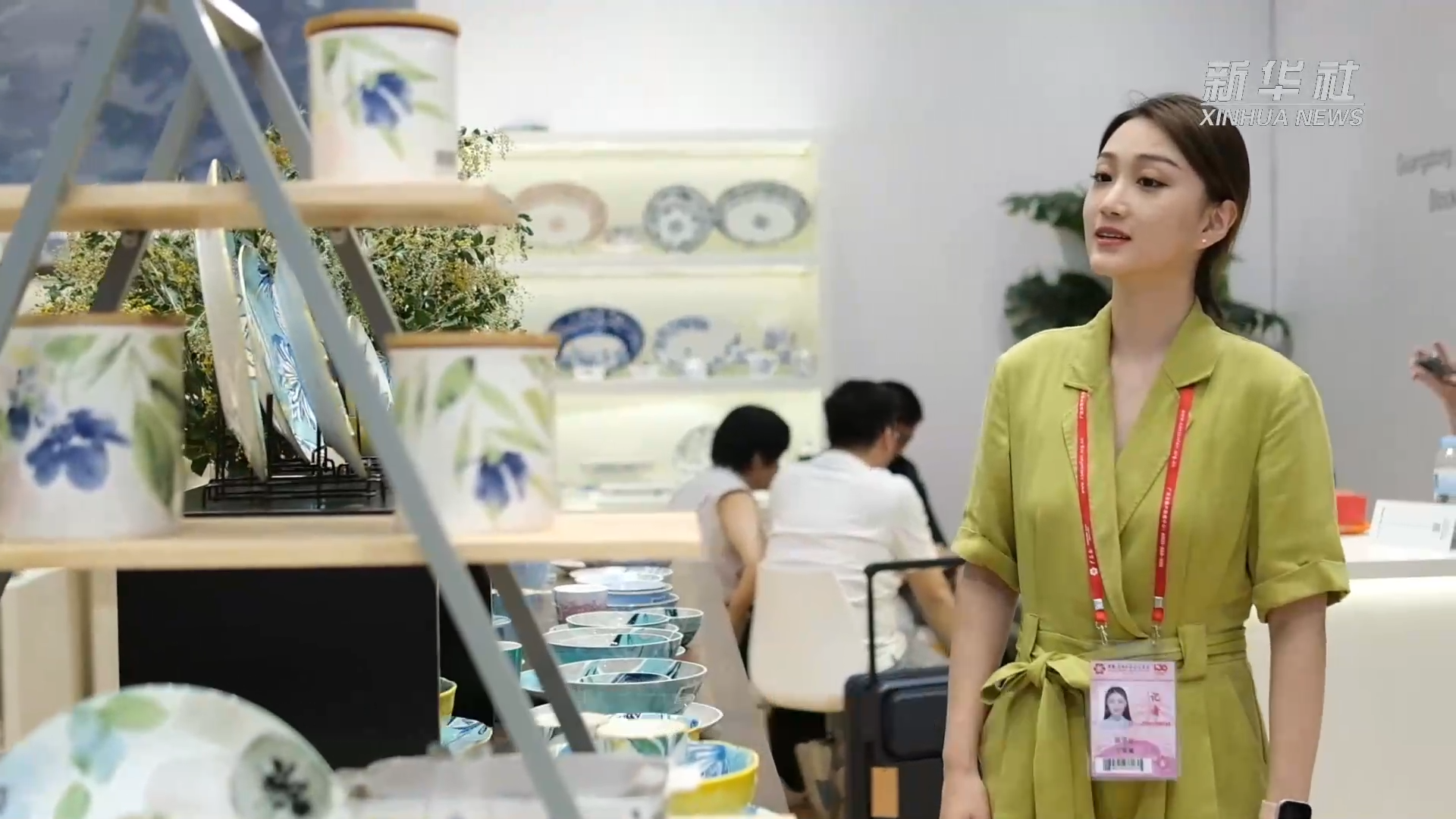 新华全媒+丨变废为宝！“地沟油”如何变身航空燃油？