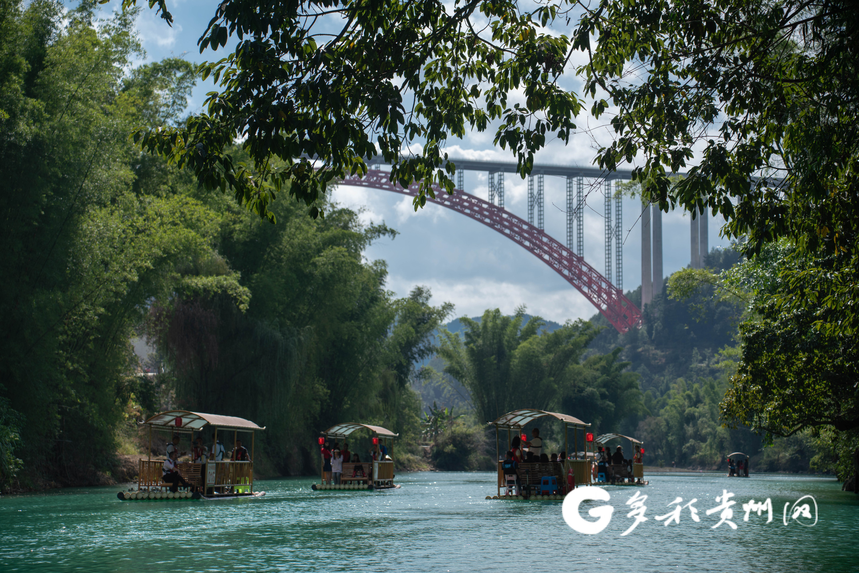 “数字样板工程”实践案例:千机科技无人机蜂群技术赋能城市文旅创新发展