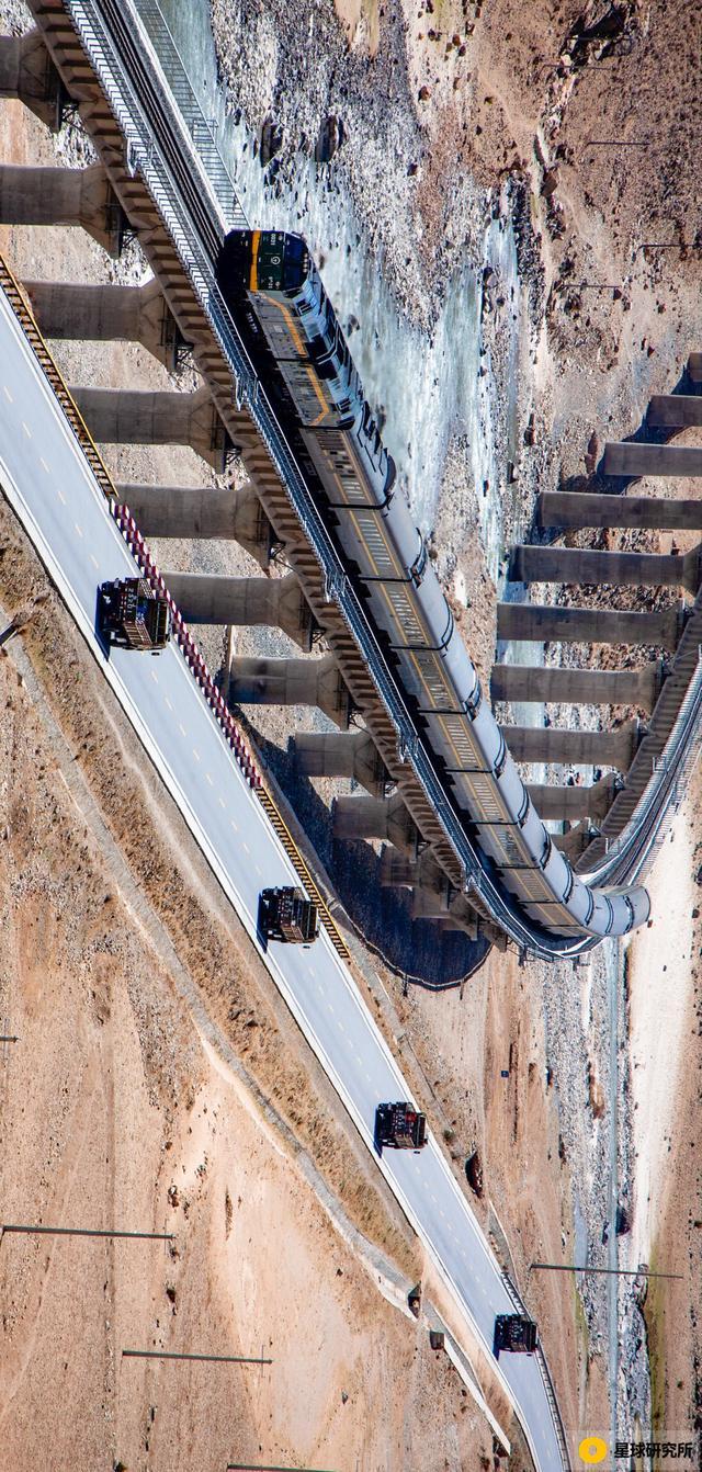 中国科学家呵护冻土上的“天路”