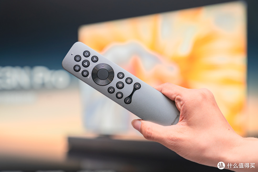 海信CES 2025发布RGB三维控色液晶显示技术, 加速布局AI让生活更美好