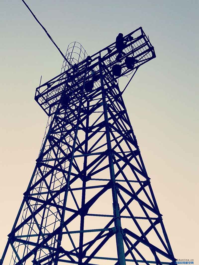 2025春运进行时丨核心设备专列抵达西藏 助力“电力天路”建设