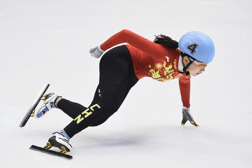 信息化设备助力亚冬会短道速滑精准判罚