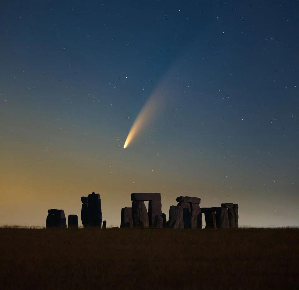 星空有约｜我国科学家研究发现：彗星表面巨石活动有“火箭效应”
