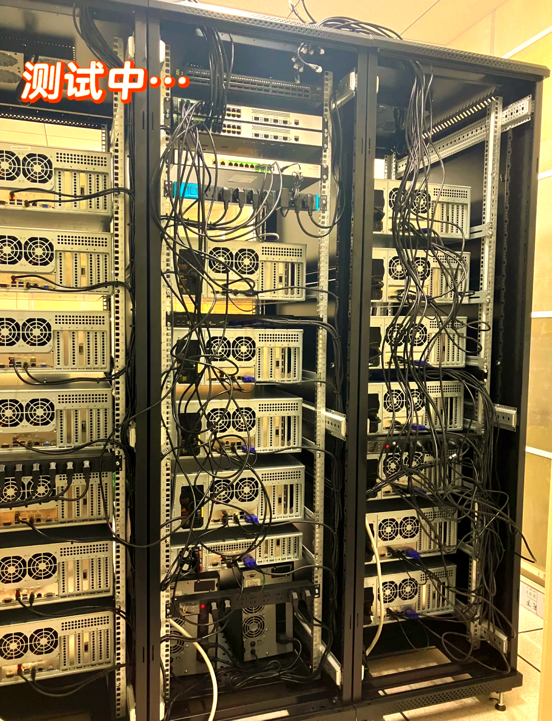 玄铁首款服务器级CPU下月交付，加快布局“高性能+AI”RISC-V全链路