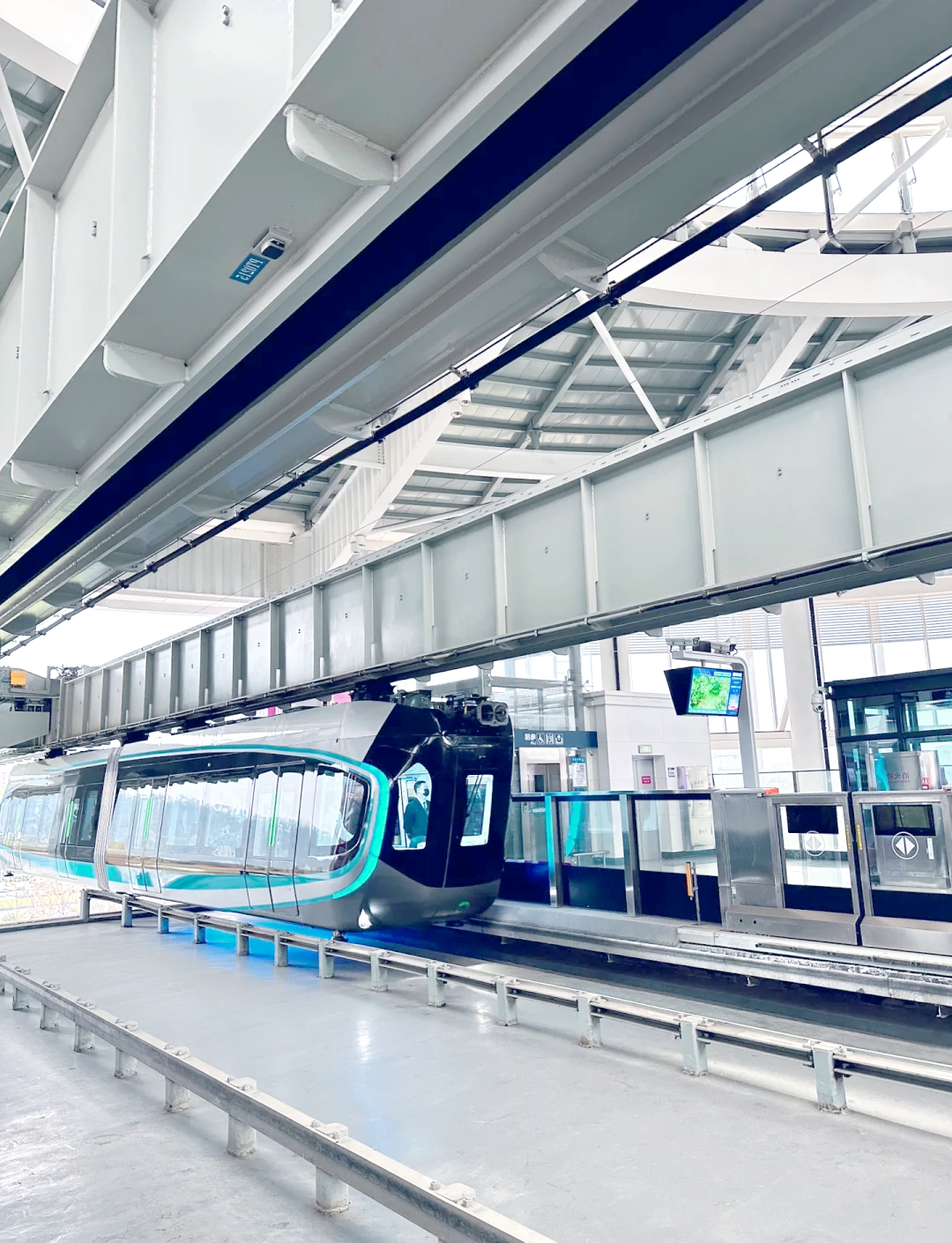 中国光谷迎来科技旅游热