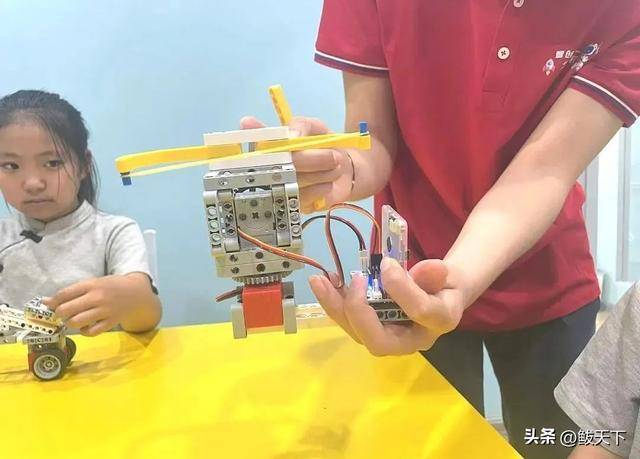 人工智能进校园，如何显身手