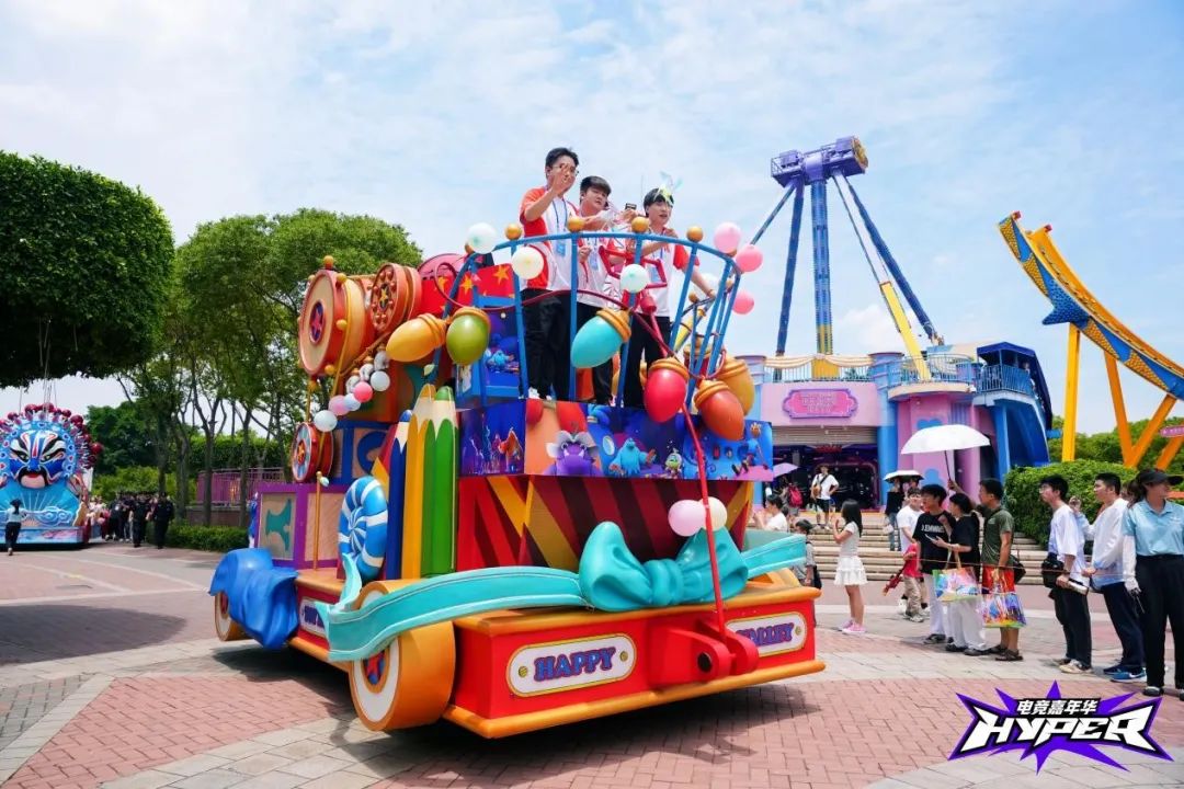 虎牙“AI+”战略再现成果 首次亮相电竞IP智能机器人