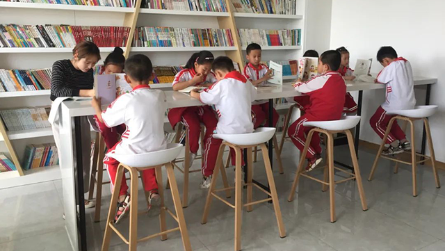 多方携手共筑“避风港“ 昆明网约车司机子女爱心托管班开班