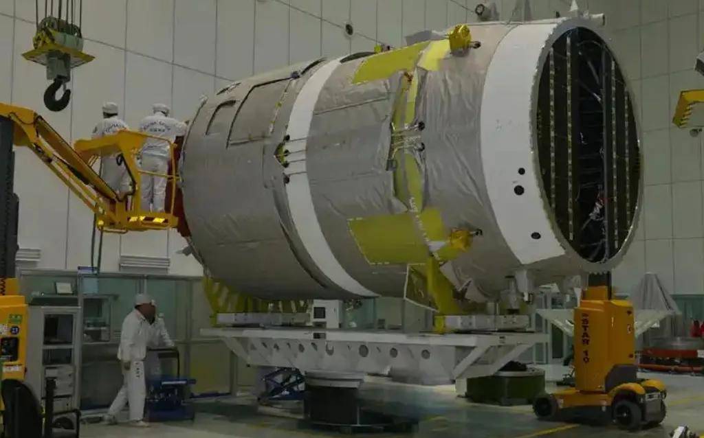 中国空间站舱外航天服B累计保障20次出舱任务 实现“4年20次”延寿目标