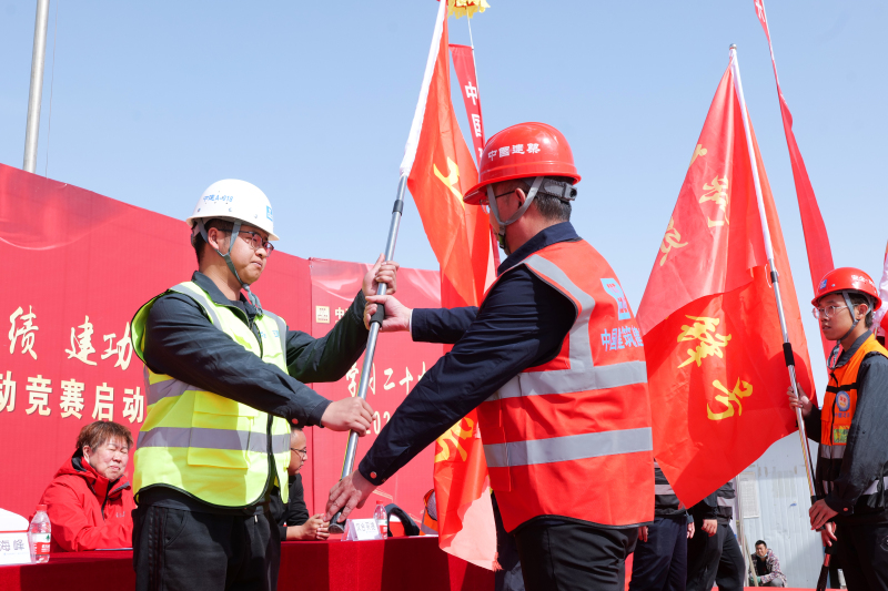 记者手记：当这场创新大赛从“评作品”转向“拼实力”