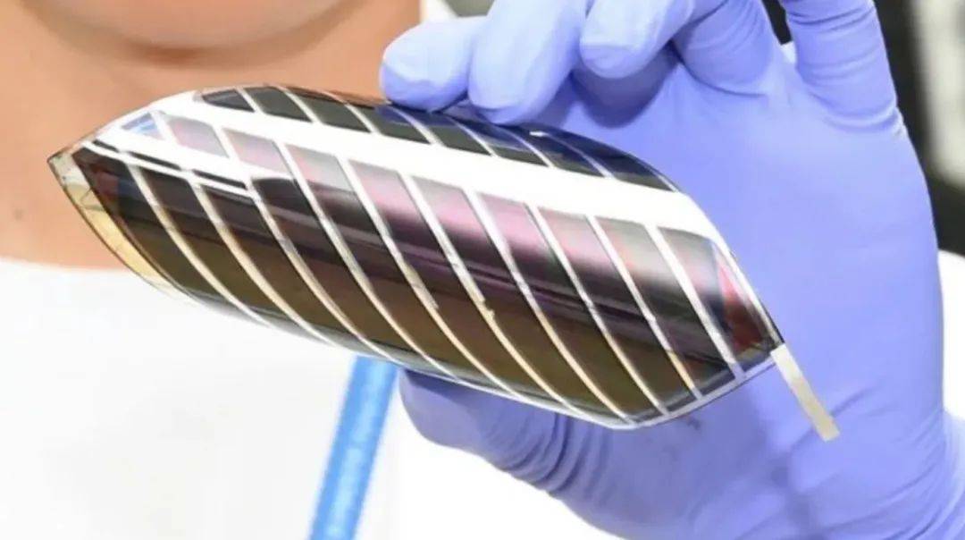 校企协作实现我国柔性钙钛矿光伏电池新突破