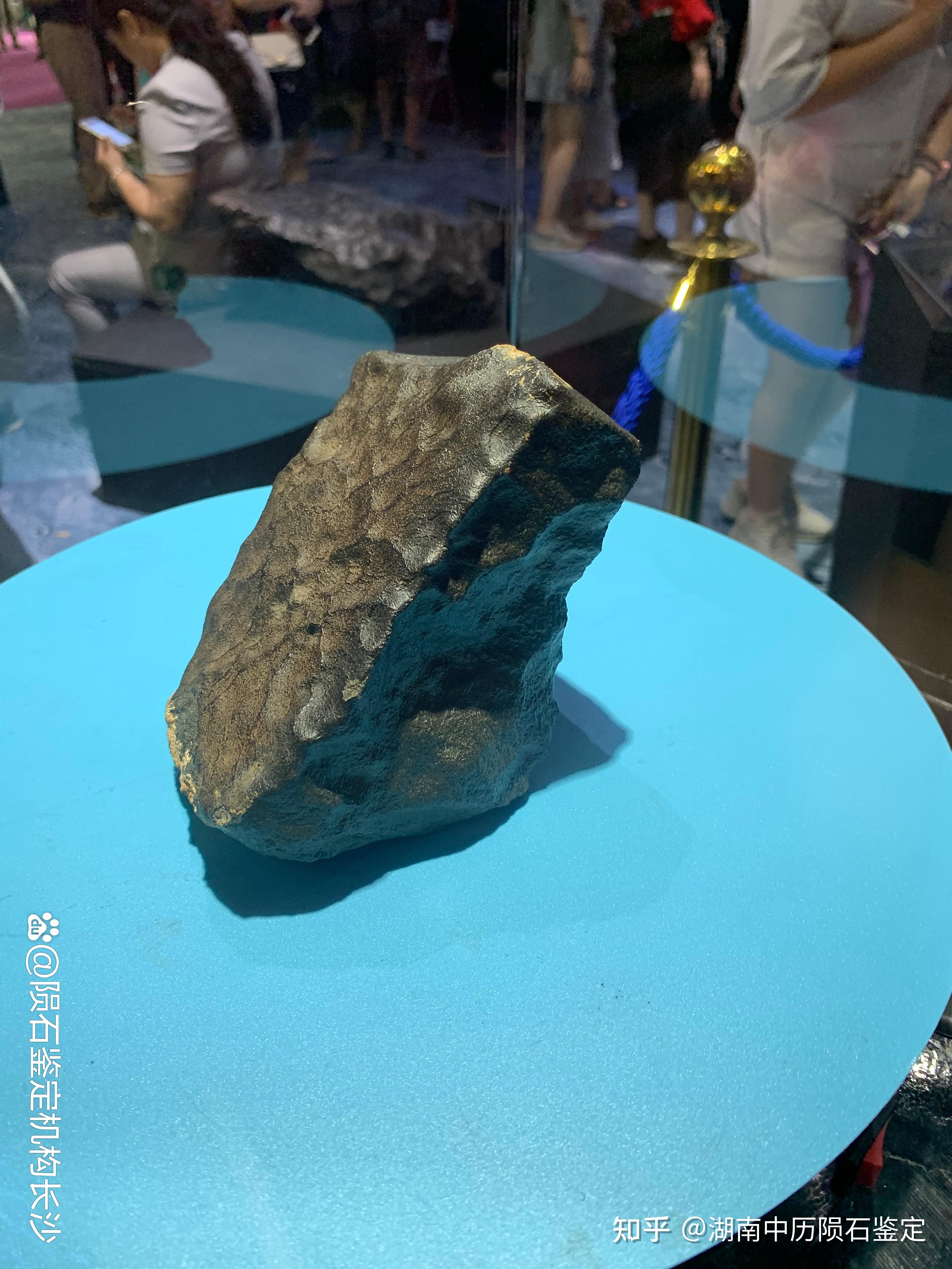 火星地幔中新发现揭示早期撞击史